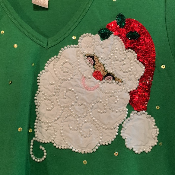 🎄TAPESTRY PATCH SANTA TOP SZ S - Picture 2 of 5